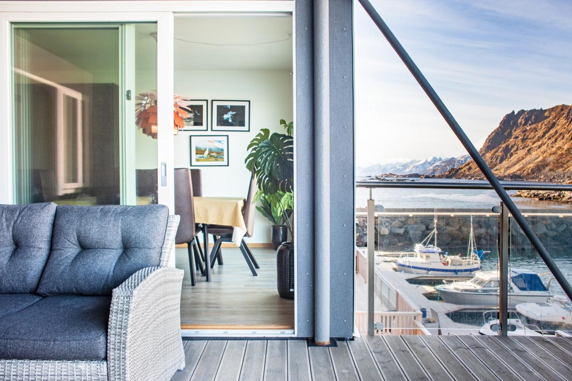 Gjermesoy Luxury Apartment Ballstad Exterior photo